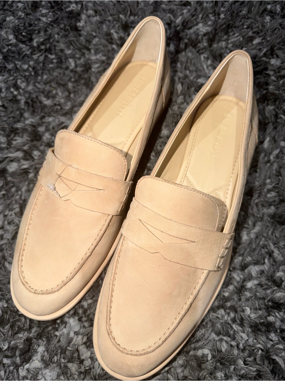 J.McLaughlin Concetta Suede Loafer - Natural. Size: 9.5 W.
